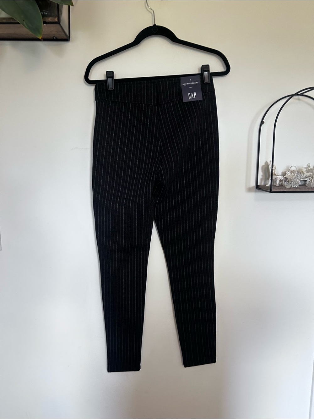 NWT‎ Gap High Rise Stretch Leggings Pinstripe Size Small